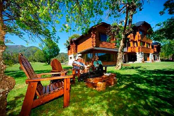 fly-fishing-patagonia-bariloche-lakes-rivers-hatch-trout-brown-rainbow-adventure-rods-mayfly-stonefly-guides-camps-trips-fontilalis-outfitters-catch-realese-home21